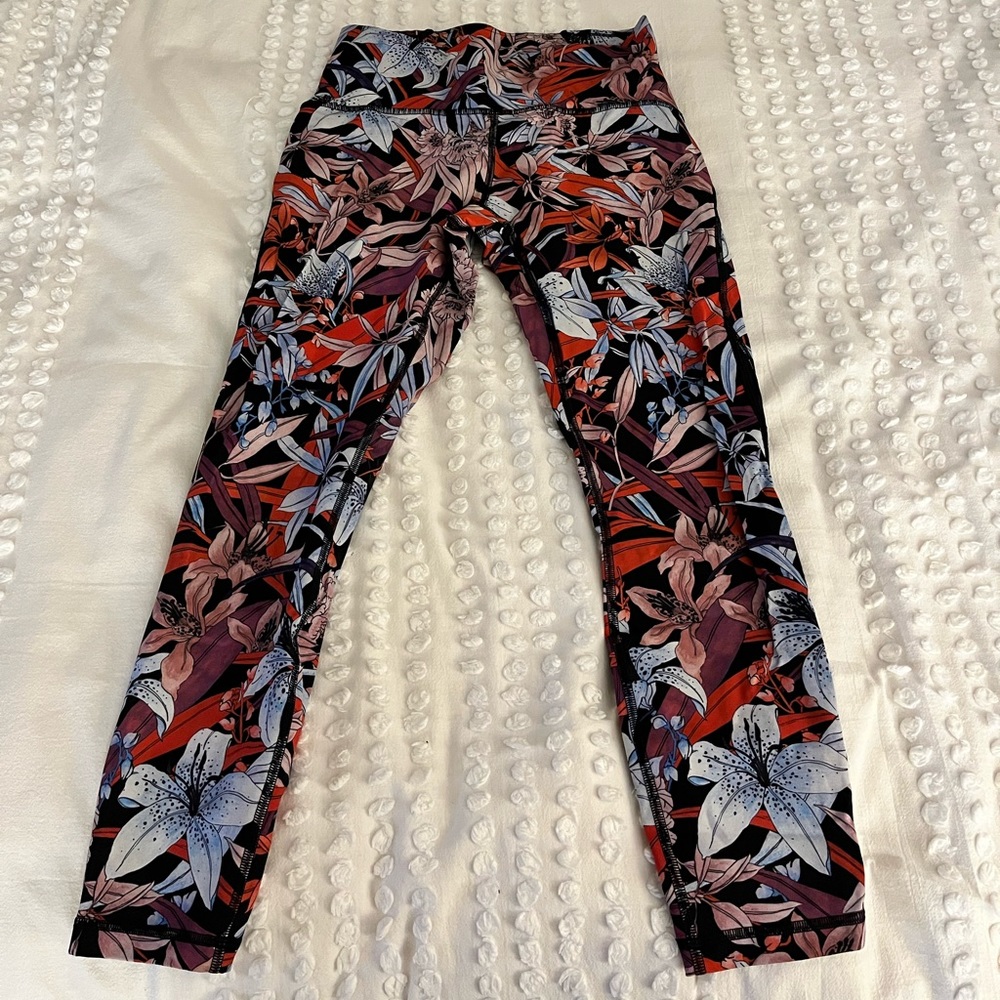 Lululemon cropped leggings